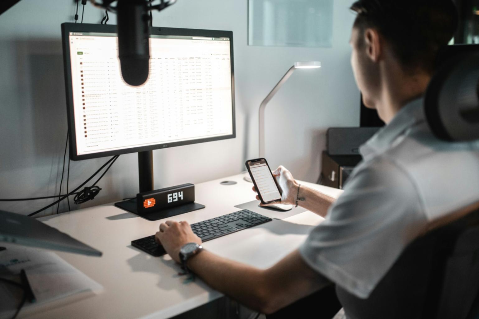 Long-term career development in financial data interpretation